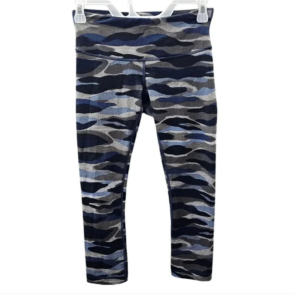 Lululemon Camo Crop Leggings Womens Size‎ 4